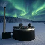Sonka Lakeside With Private Sauna & Hot Tub * Rovaniemi
