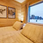 Sonka Lakeside With Private Sauna & Hot Tub Βίλα