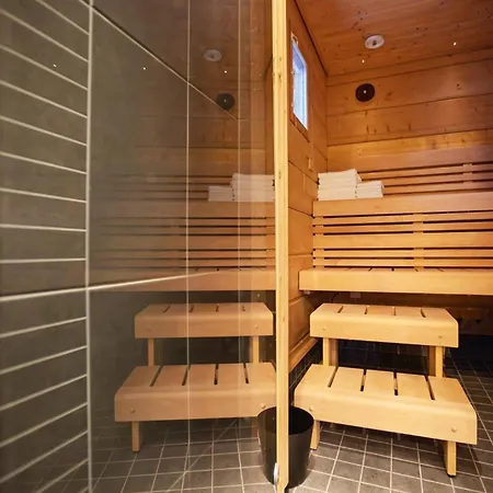 Vila Sonka Lakeside With Private Sauna & Hot Tub Rovaniemi