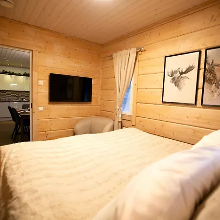 Vila Sonka Lakeside With Private Sauna & Hot Tub *