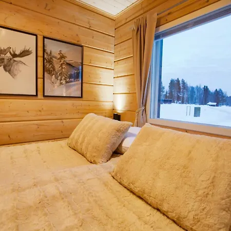 Sonka Lakeside With Private Sauna & Hot Tub Vila