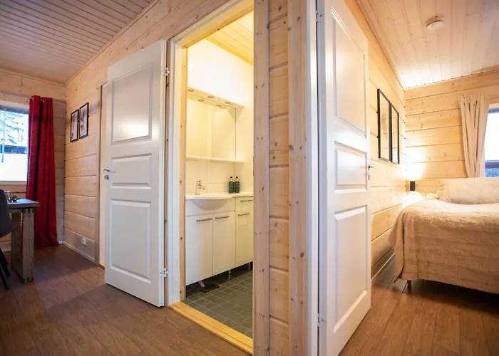 Villa Sonka Lakeside With Private Sauna & Hot Tub